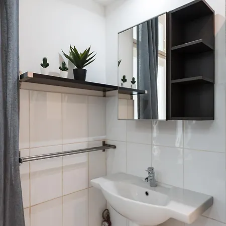 Old Post Apartment-2 Br-ac-balcony Daire